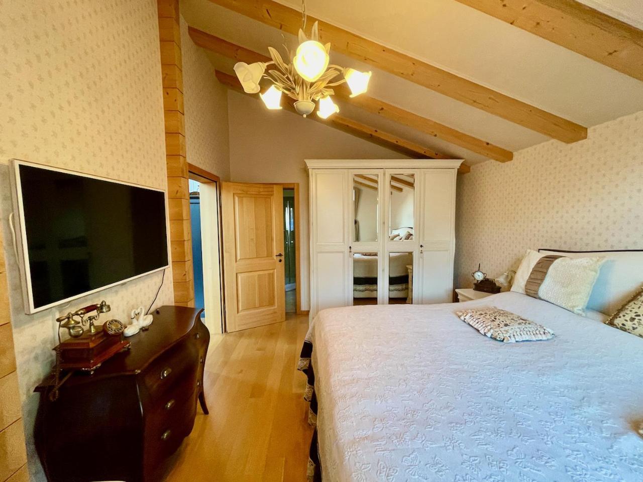 Doodle'S Amazing Chalet -Walensee - Flumserberg - Churfirsten - Heidiland - Pool - Sauna Mols Bagian luar foto